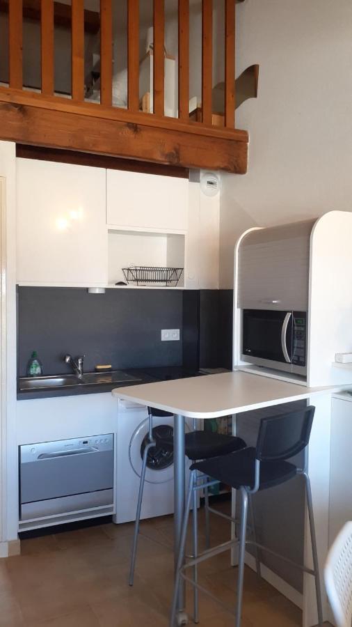 Appartement Terrasse Vue Mer, Plage Gorguette A 1 Minute A Pied, Wifi,Clim Parking Collectif Sanary-sur-Mer Exterior foto